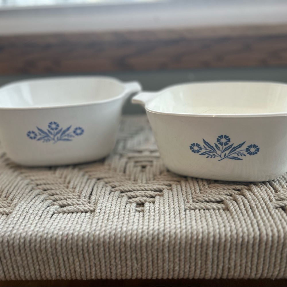 2 Vintage Corningware cornflower casserole dishes, unique and rare